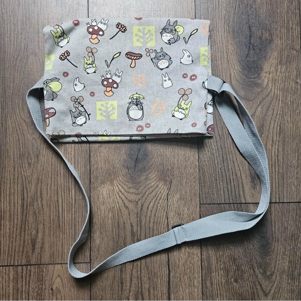 Studio Ghibli My Neighbor Totoro satchel bag